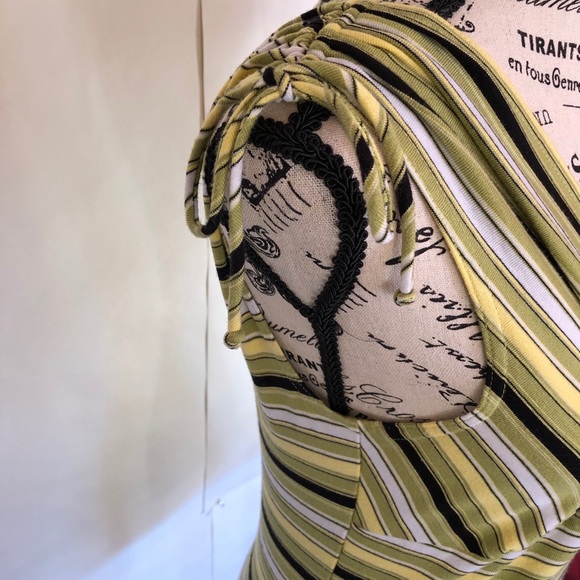 V neck wrapper top lime green striped top size Med ties on shoulders, stretch - Picture 5 of 6